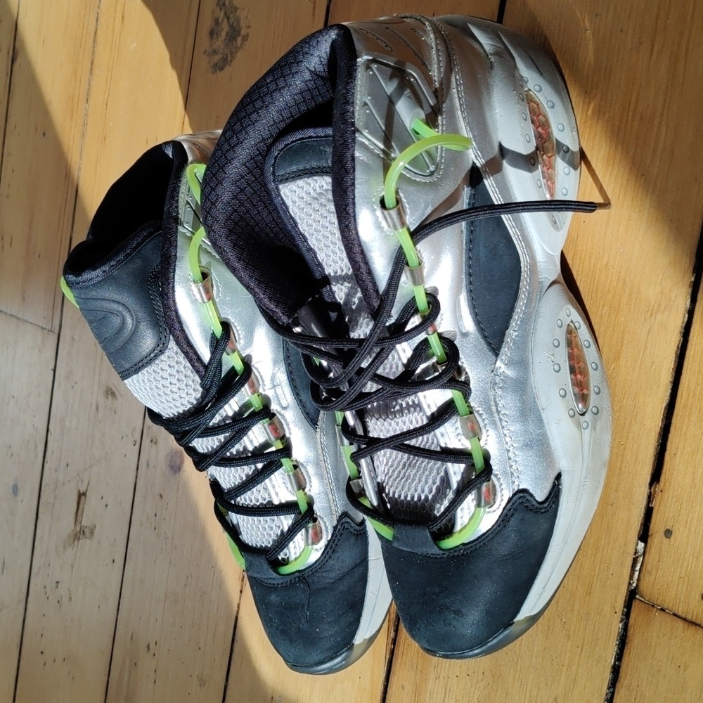 Men's Reebok sneakers